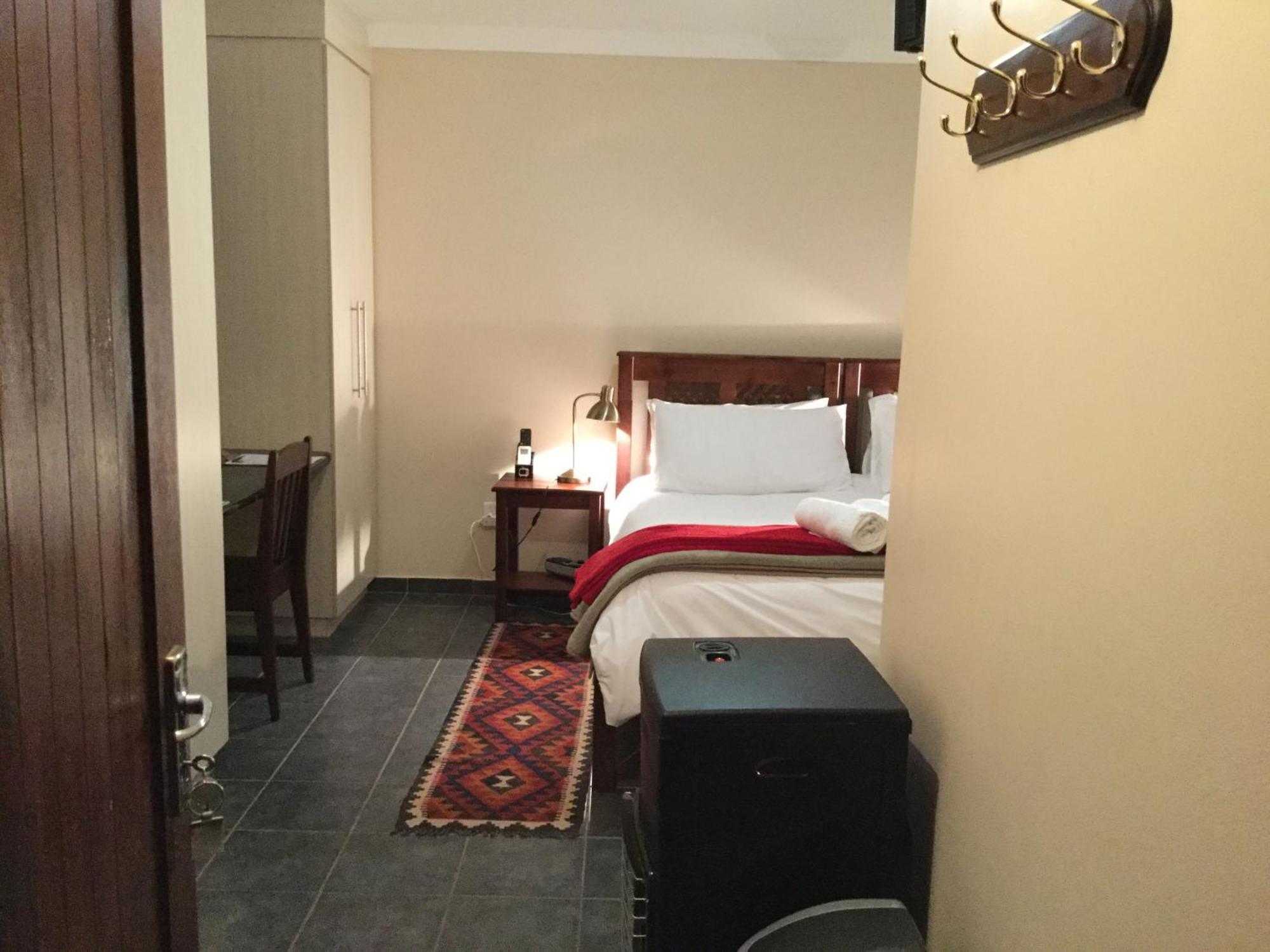 A Little Guesthouse Bloemfontein Ruang foto